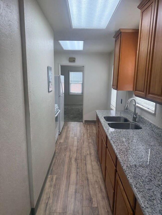 Building Photo - Great 1 Bedroom 1 Bath