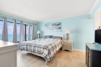 Building Photo - 10310 S Ocean Dr