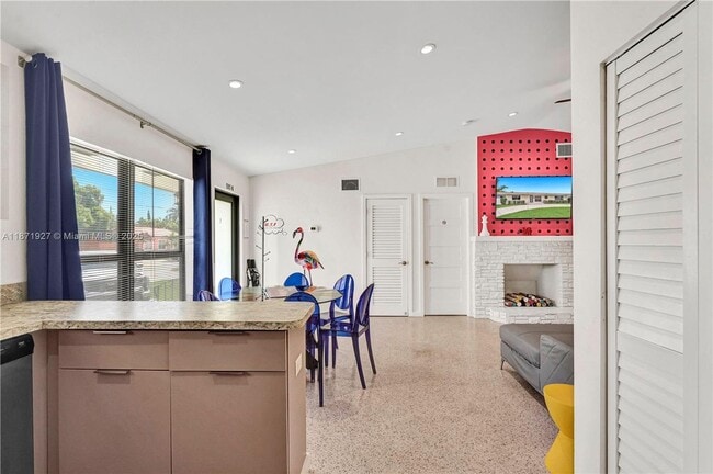 Photo - 1704 Rodman St House