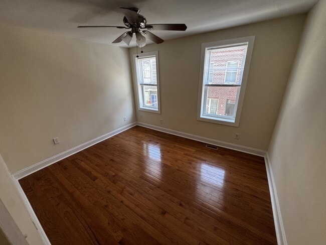 Photo - 1236 Peters St (Philadelphia, PA) House