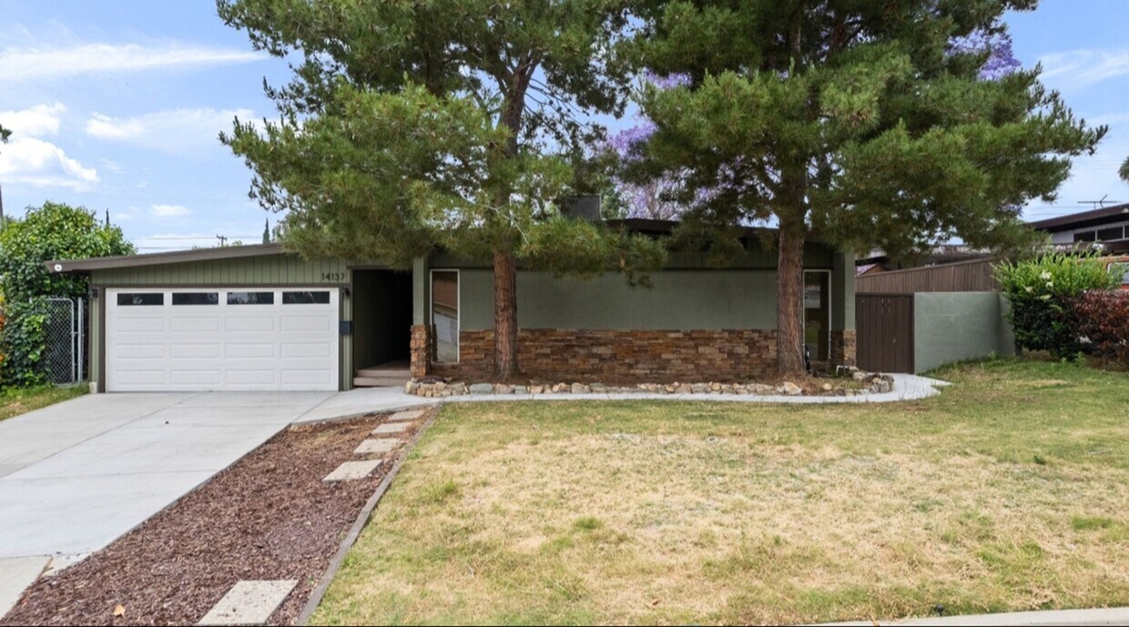 Primary Photo - Renovated Mid-Century House in Whittier