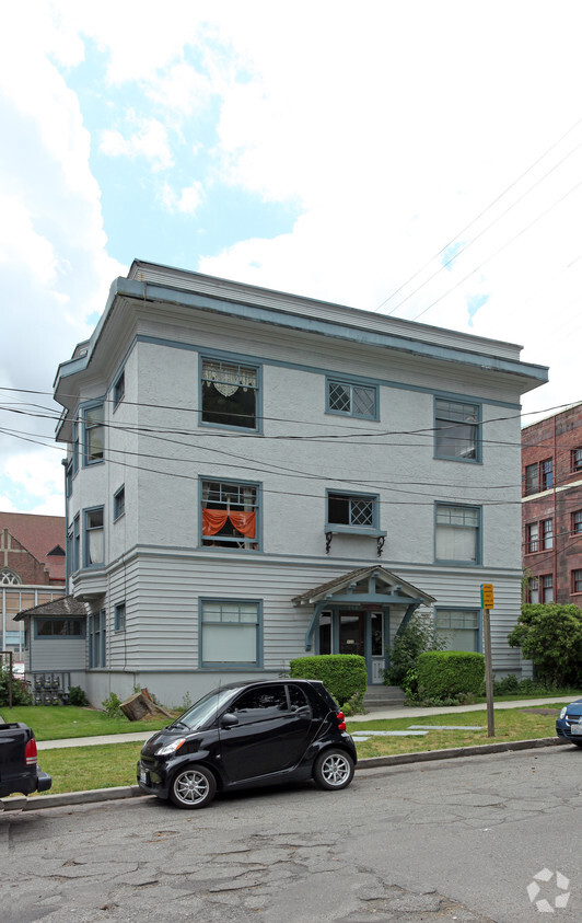 Primary Photo - Park 5 Apartments