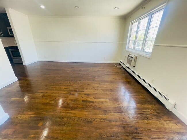 Foto del edificio - 10459 214th St