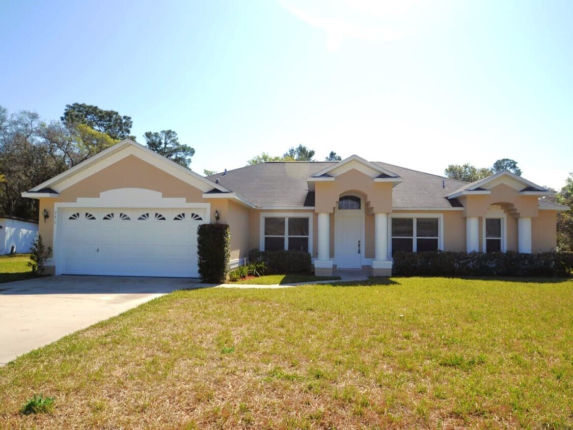 Primary Photo - 751 W Gaucho Cir