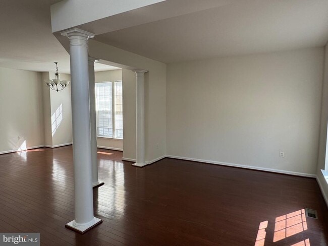 Foto del edificio - 9719 Inkwood Dr