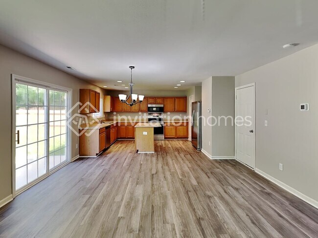 Building Photo - 4336 Stone Mountain Dr
