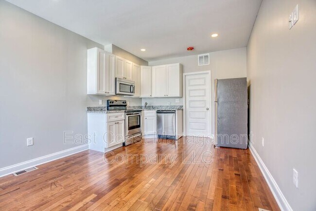 Foto del edificio - 1623 E Baltimore St