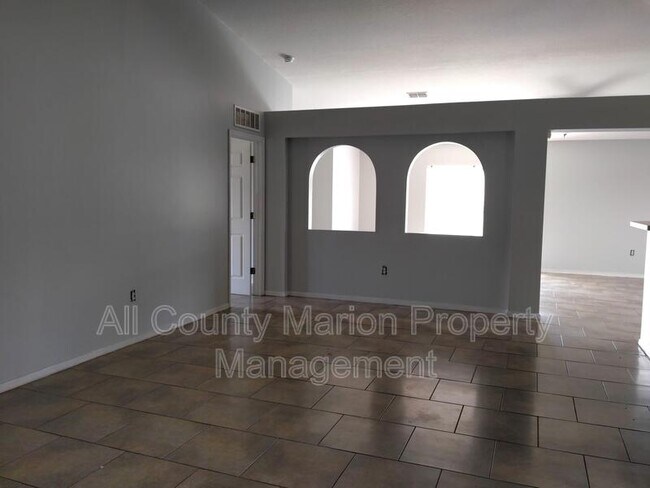 Foto del edificio - 114 Juniper Way