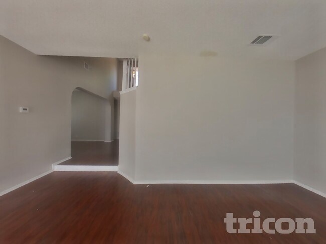 Building Photo - 8035 Dove Trail Dr