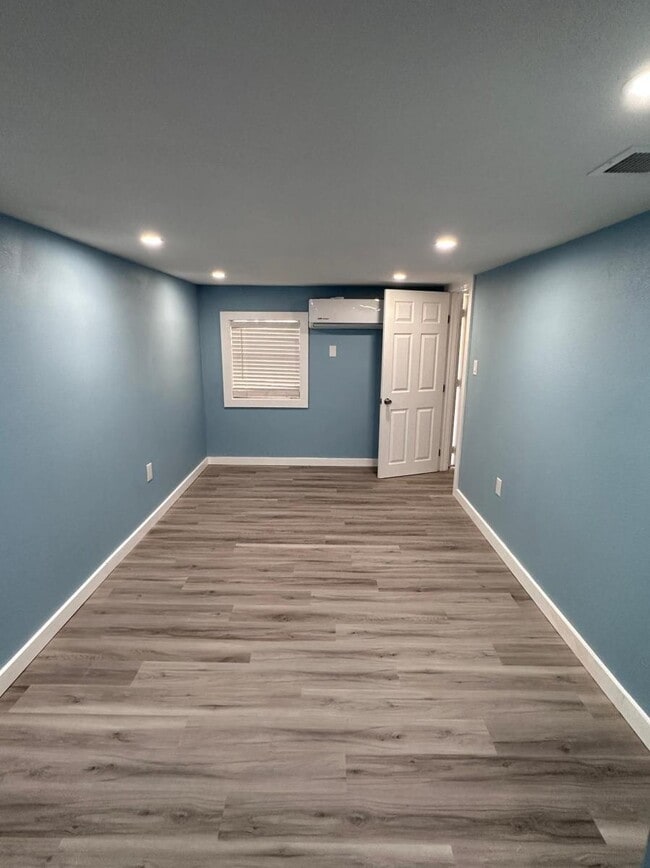 Photo - 1322 Avenue L Apartment