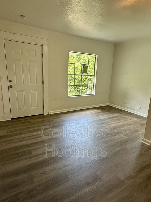 Foto del edificio - 7312 Naples Ave