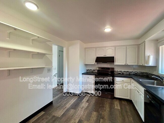Foto del edificio - 794 SW Orchard Pl