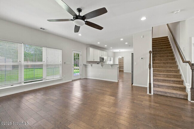 Foto del edificio - 114 Heatherly Way