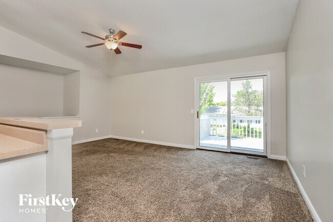 Building Photo - 1353 War Bonnet Dr