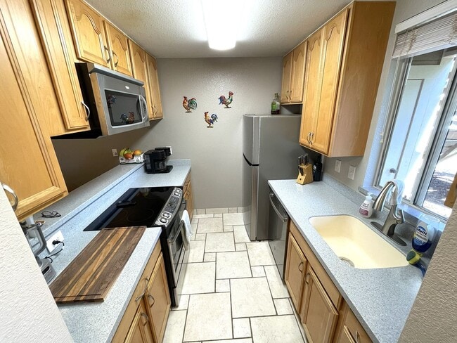 Building Photo - Furnished Ground Floor Southpointe Condo Available