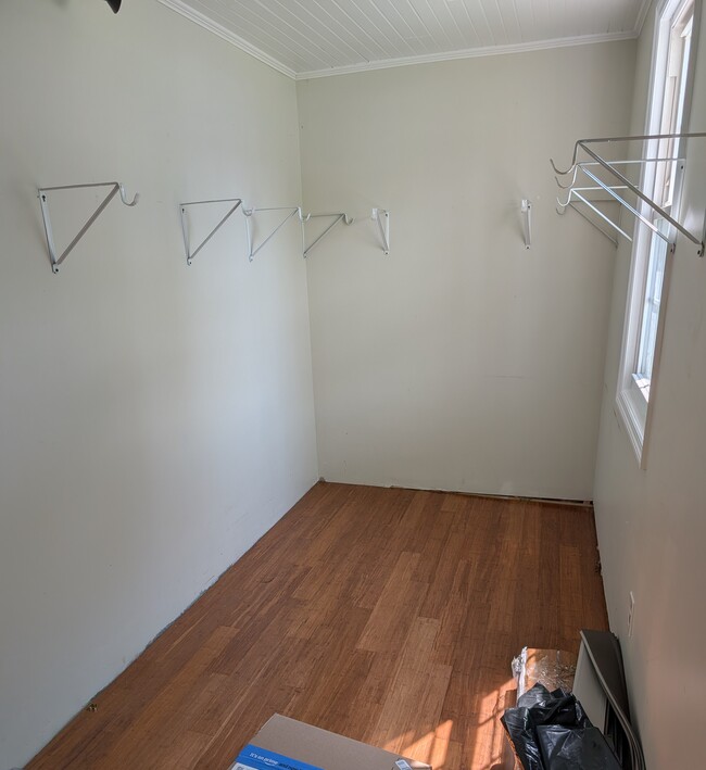 Building Photo - 12 Naglee Ave
