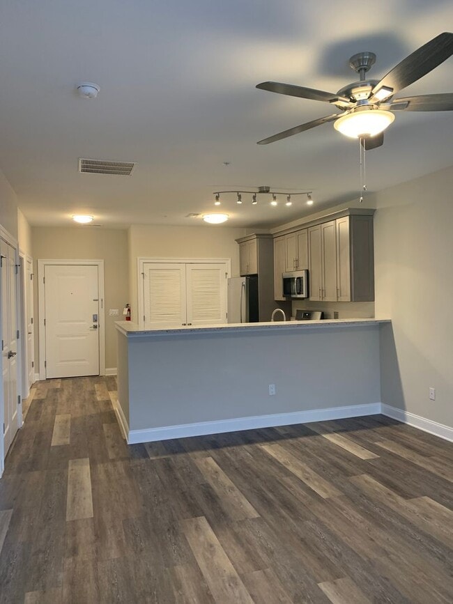 Interior Photo - One Dutchess