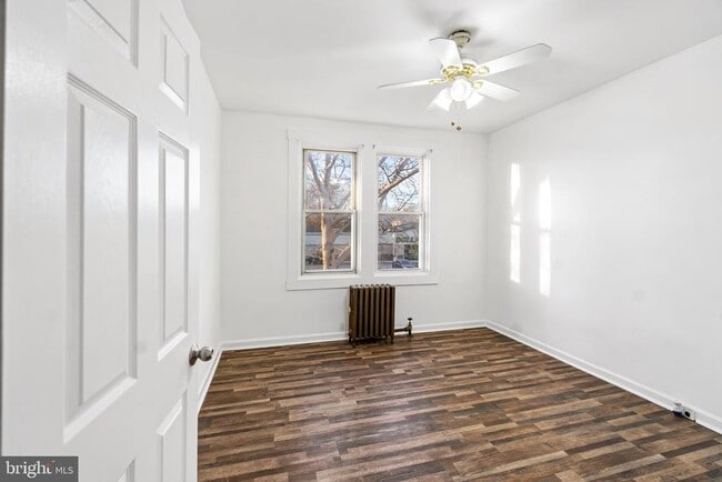 Foto del edificio - 6915 Harford Rd