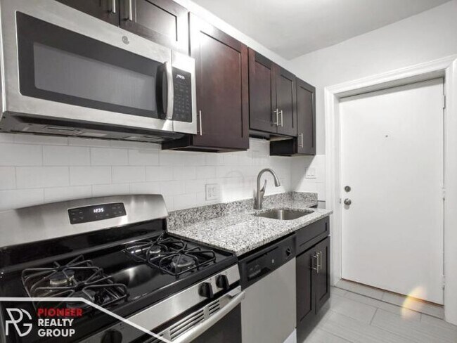 Foto del edificio - 2 bedroom in CHICAGO IL 60626