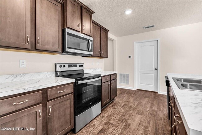 Building Photo - 2262 Willow Springs Dr