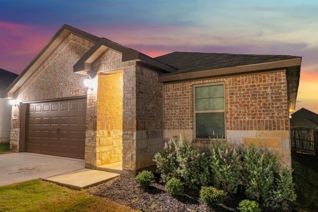 Building Photo - 3025 Charyn Wy