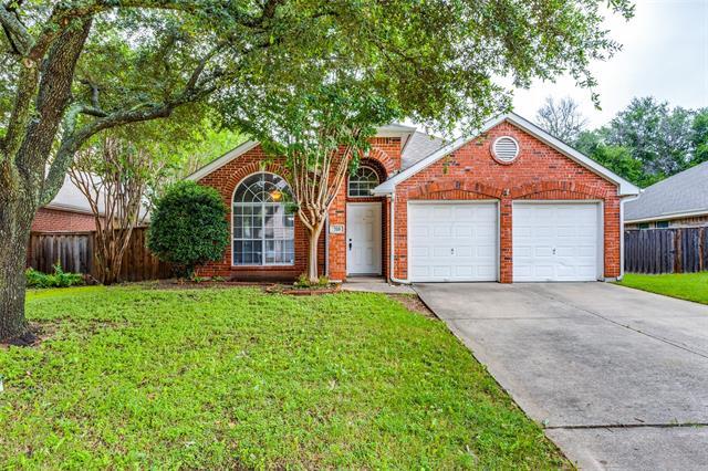 Foto principal - 709 Bluffview Dr