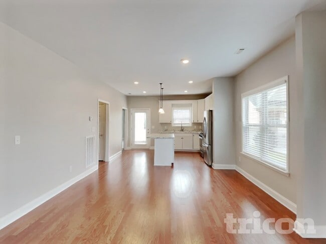 Foto del edificio - 1363 Coates Ln