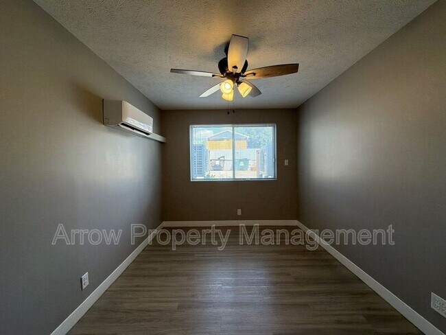 Building Photo - 1730 G St