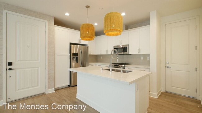 Building Photo - 3 br, 2.5 bath House - 3111 Simba Way
