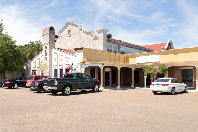 Building Photo - Colonial Square Multifamily/Retail Community