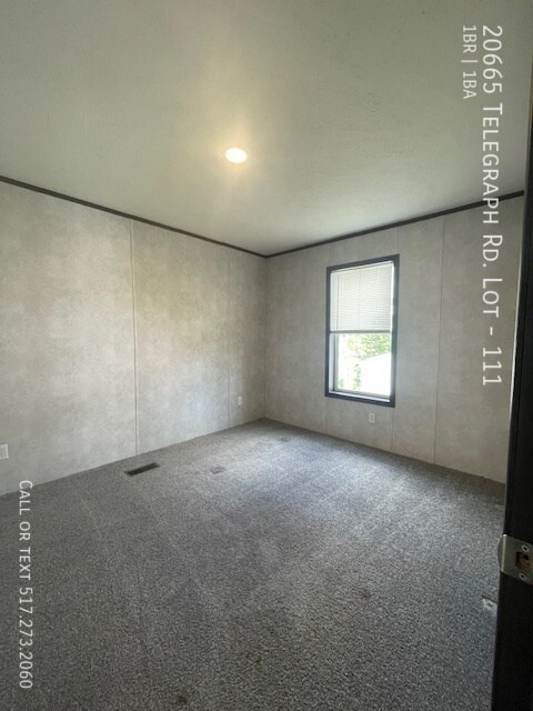 Foto principal - 20665 Telegraph Rd
