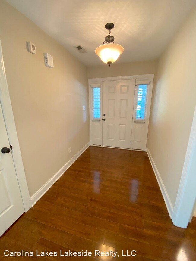 Building Photo - 3 br, 3 bath House - 90 Orchard Falls Drive