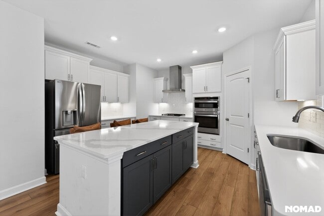 Building Photo - 18 S Maple Walk Dr