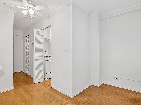 Photo - 141 E 55th St Apartment