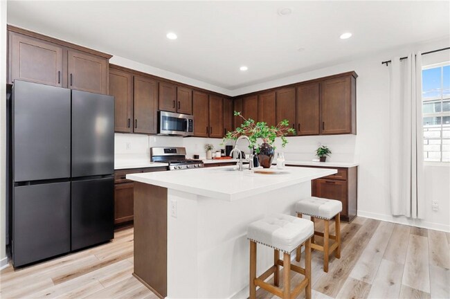 Building Photo - 2983 S Halton Paseo