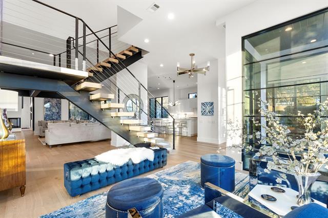 Foto del edificio - 3771 Almazan Dr