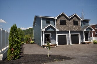 Building Photo - 40 Beech St