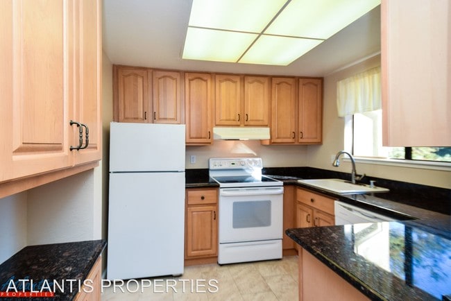 Building Photo - 1 br, 1 bath House - 3202 Kimber Court - #56