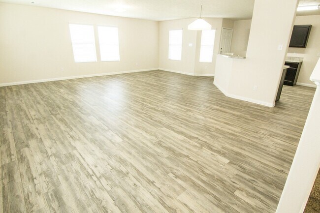 Foto del edificio - 918 Hidden Cove Ct