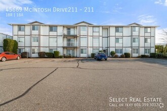 Building Photo - 45669 McIntosh Dr