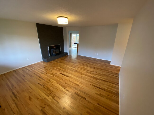 Foto del edificio - 10375 SW Johnson St