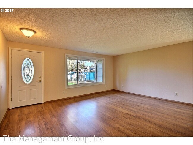 Building Photo - 3 br, 2 bath House - 6115 NE 97th Avenue