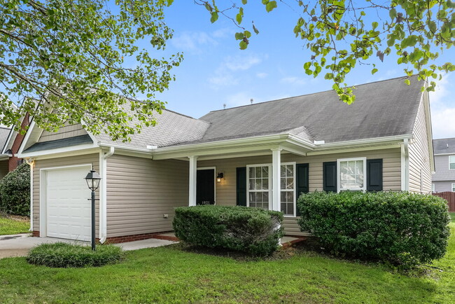 Building Photo - 4031 Village Park Ct