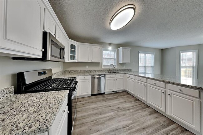 Foto del edificio - 33 Ashland Cir