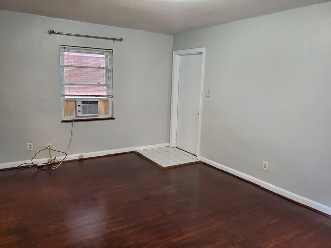 Foto del edificio - 2363 Ravine St
