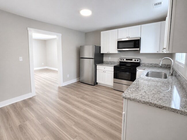 Building Photo - Welcome to West Eastland Townhomes!