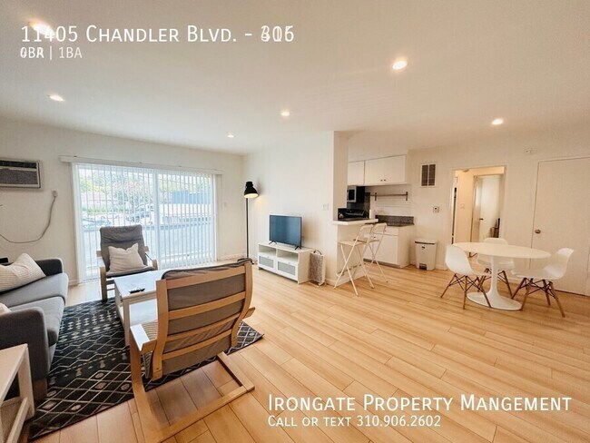 Foto del edificio - 11405 Chandler Blvd