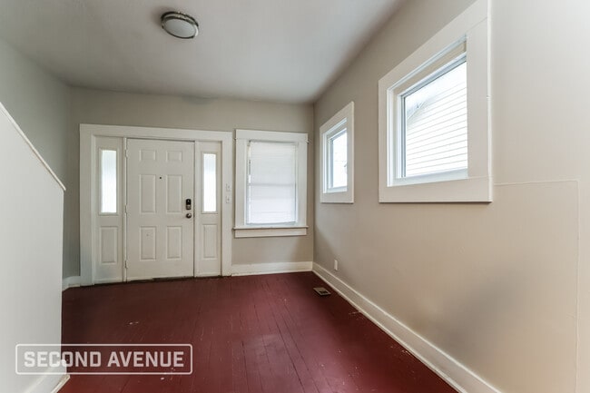 Foto del edificio - 4023 Taylor Blvd