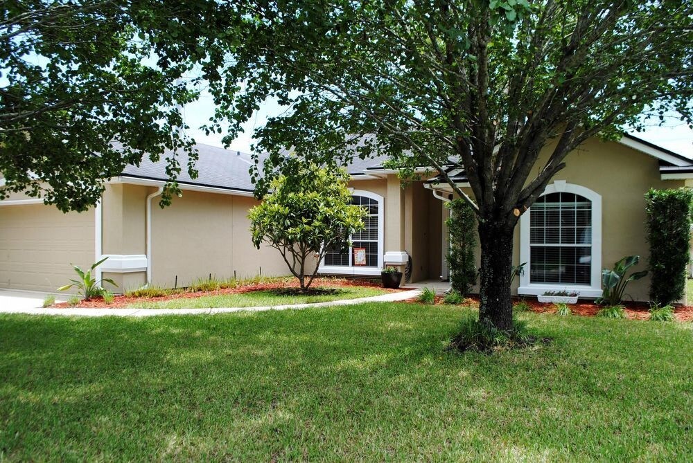 Primary Photo - 487 Portobello Dr