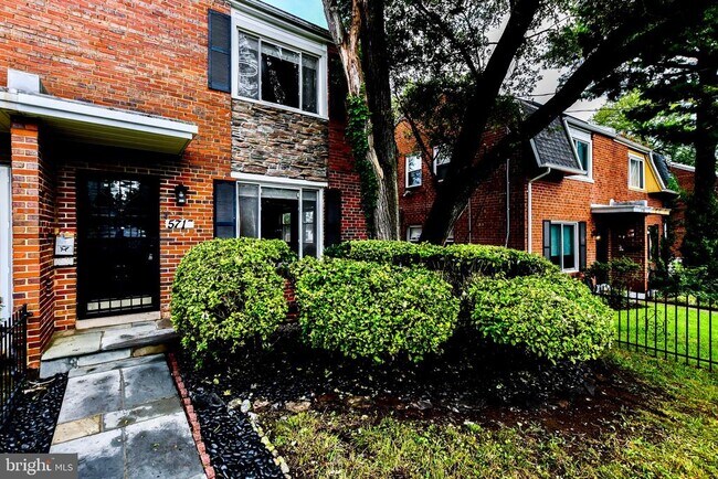 Foto del edificio - 5713 3rd St NE